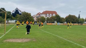 Die B-Jugend des SV Concordia Schenkenberg bei der Erwärmung vor dem Pokalspiel gegen die SG Lissa/Glesien/Zwochau