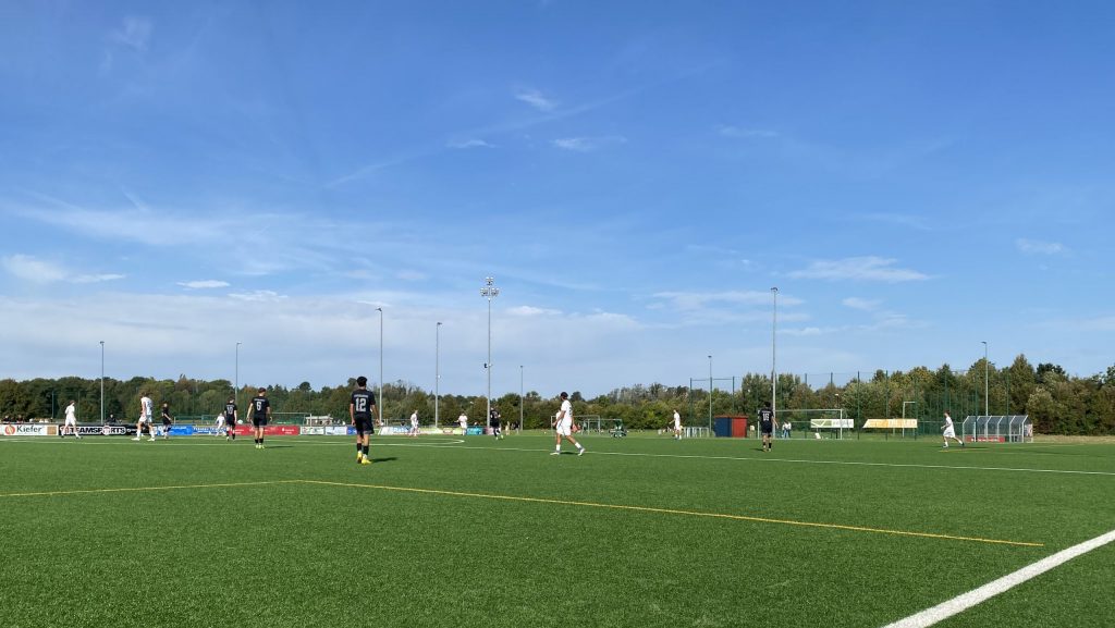 Schenkenberg im Angriff beim Spitzenspiel gegen den FC Eilenburg II.