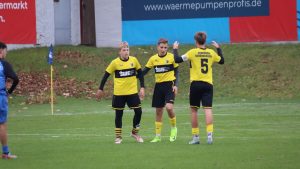 Spieler der Concordia C-Junioren jubeln nach einem Tor in Glesien