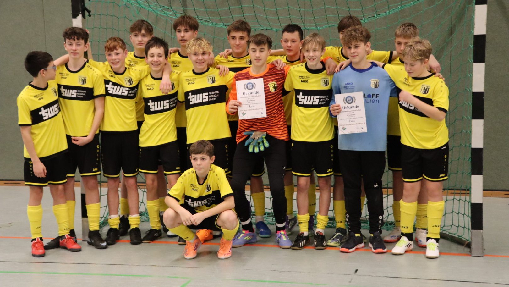 Hallenkreismeisterschaft Vorrunde der C-Jugend: C1 triumphiert, C2 überzeugt mit starkem Auftritt