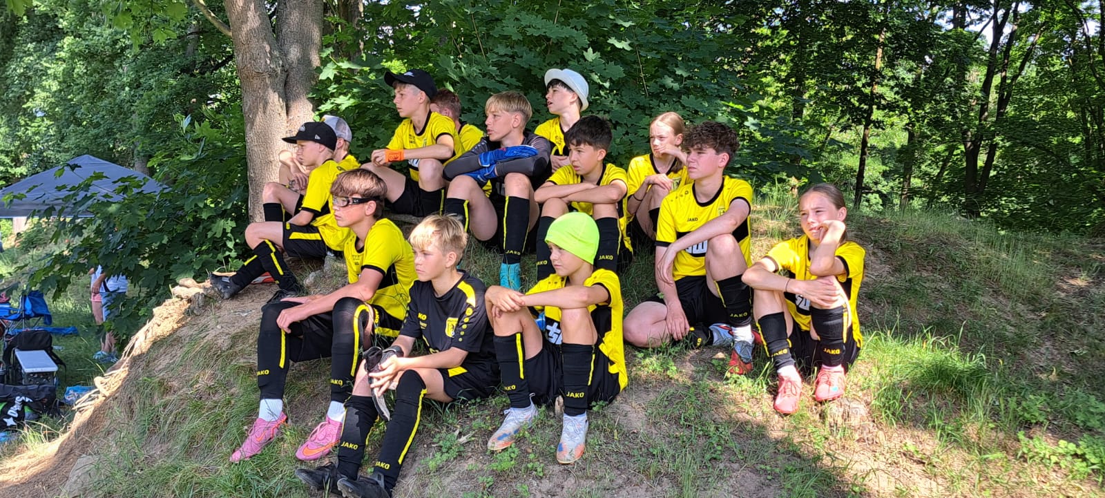 D-Jugend scheitert im Kreispokal-Viertelfinale – Team vor dem Anpfiff der Endrunde in Torgau 2025